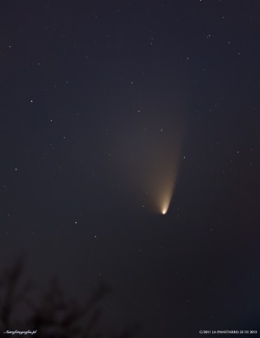Mroźny wieczór z kometą