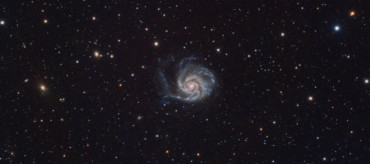 Galaktyka M101 i jej 419 sąsiadek!